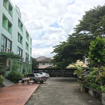 Chanmuan Resident Bangkok Exterior photo